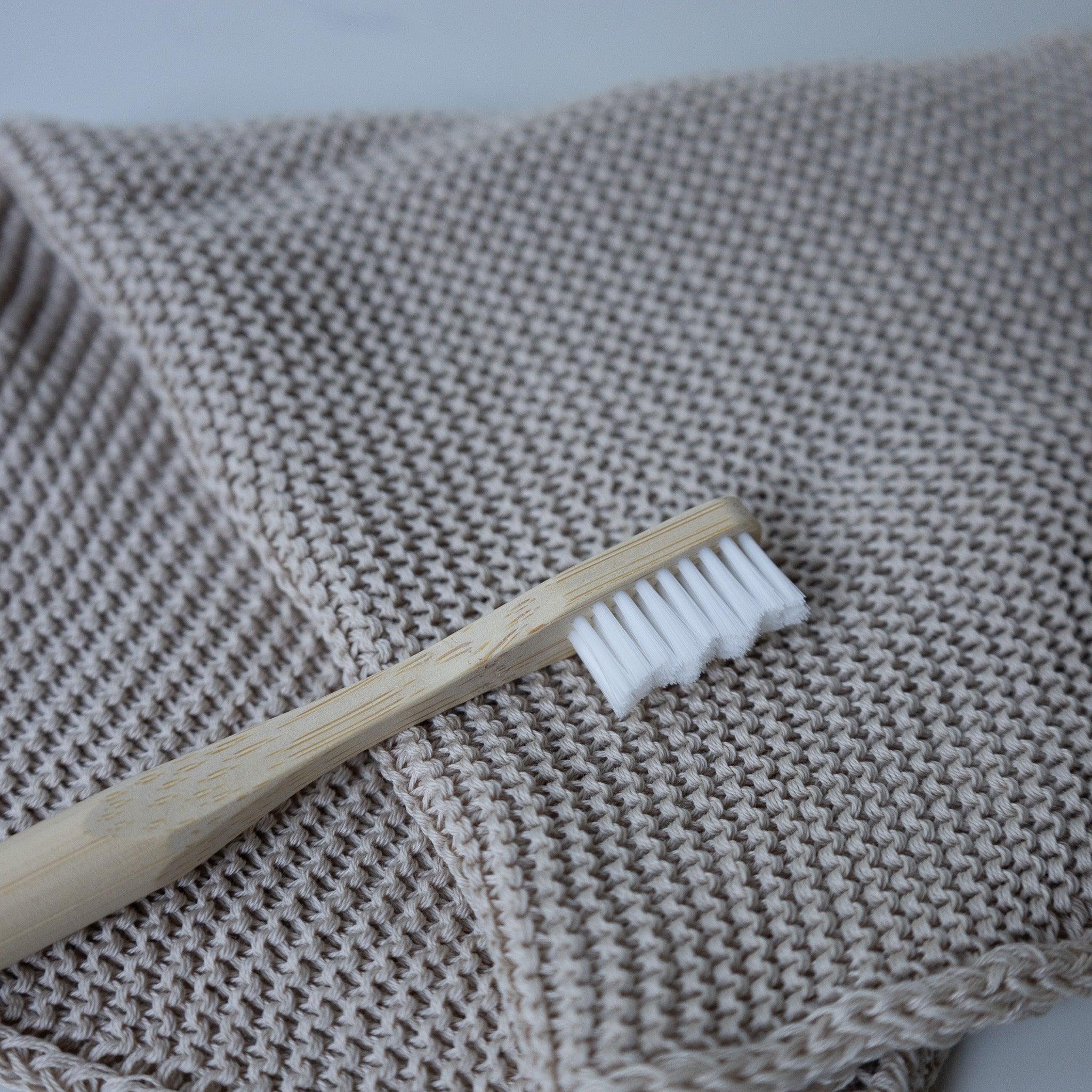 Adult Bamboo Toothbrush - Green Bohème