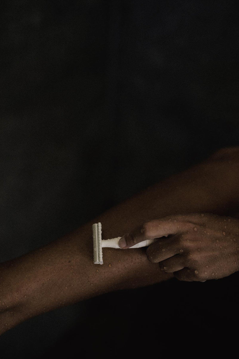 safety razor / cream well kept