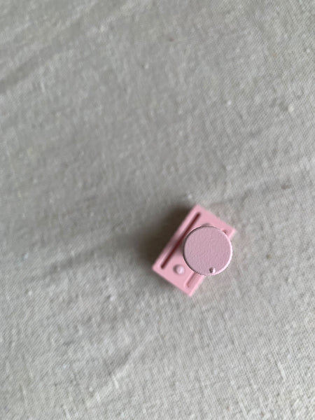ugly duckling / safety razor / rose
